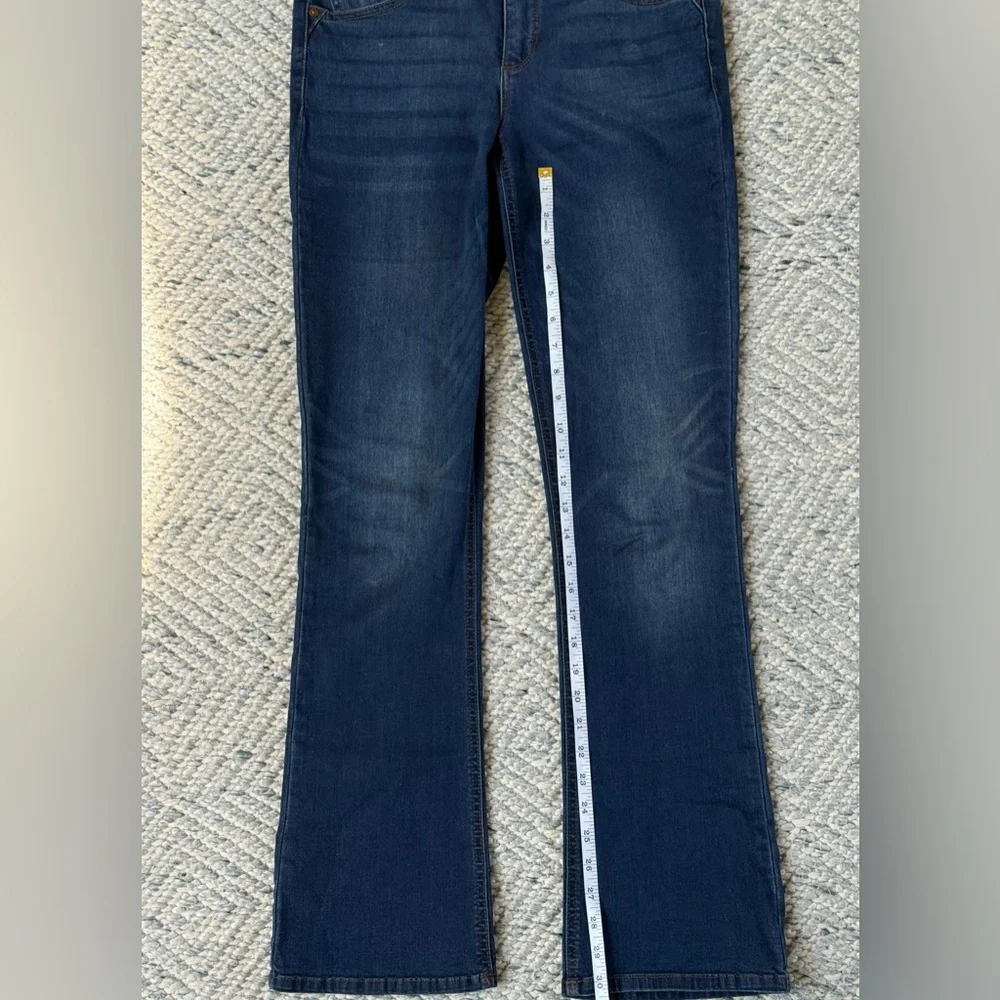 Democracy "Ab"solution® Artisanal Blue Denim Itty Bitty Bootcut Jeans Size 6 - Picture 5 of 7